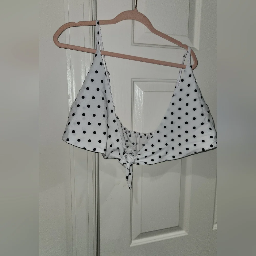 FINAL PRICE!! 2 PIECE POLKA DOT SKIRT SET !! - Picture 5 of 5